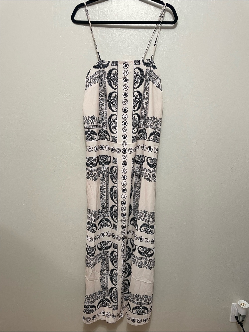 NEW White Closet Elements Cream Black Paisley Print Maxi Dress Spaghetti Straps